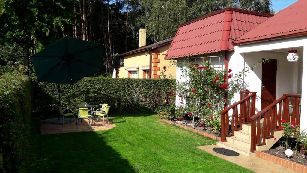 Domek Letniskowy U Basi Villa Rowy  Exterior photo